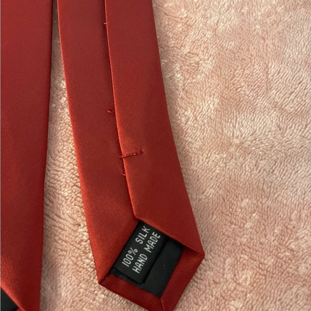 Elegant Red Men's Tie with IU Emblem